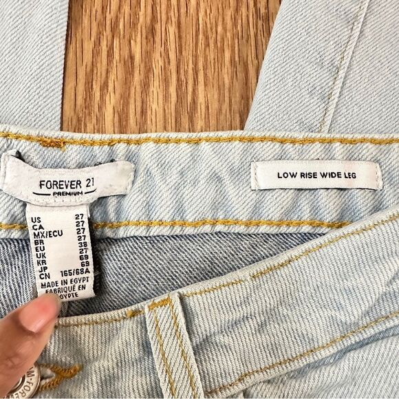 FOREVER 21 Premium Low Rise Wide Leg Distressed 100% Cotton Denim Jeans Sz 27 - Picture 9 of 10